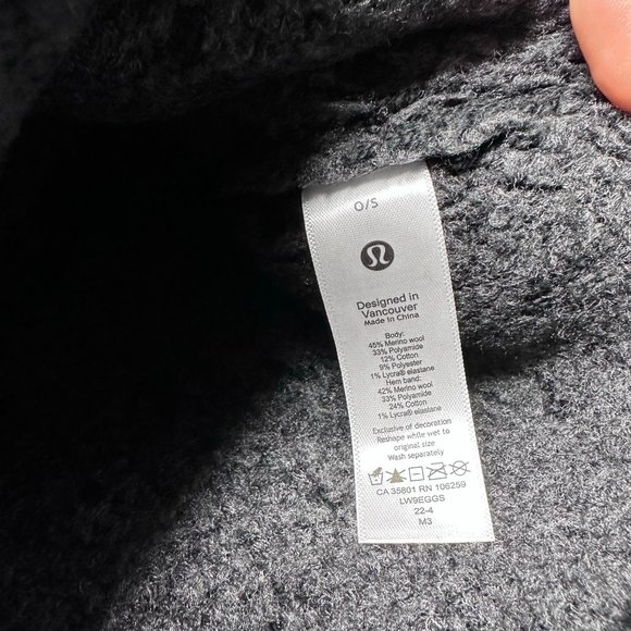 NWT Lululemon Ombre Knit Textured Beanie O/S (Black Grey) - Picture 7 of 13